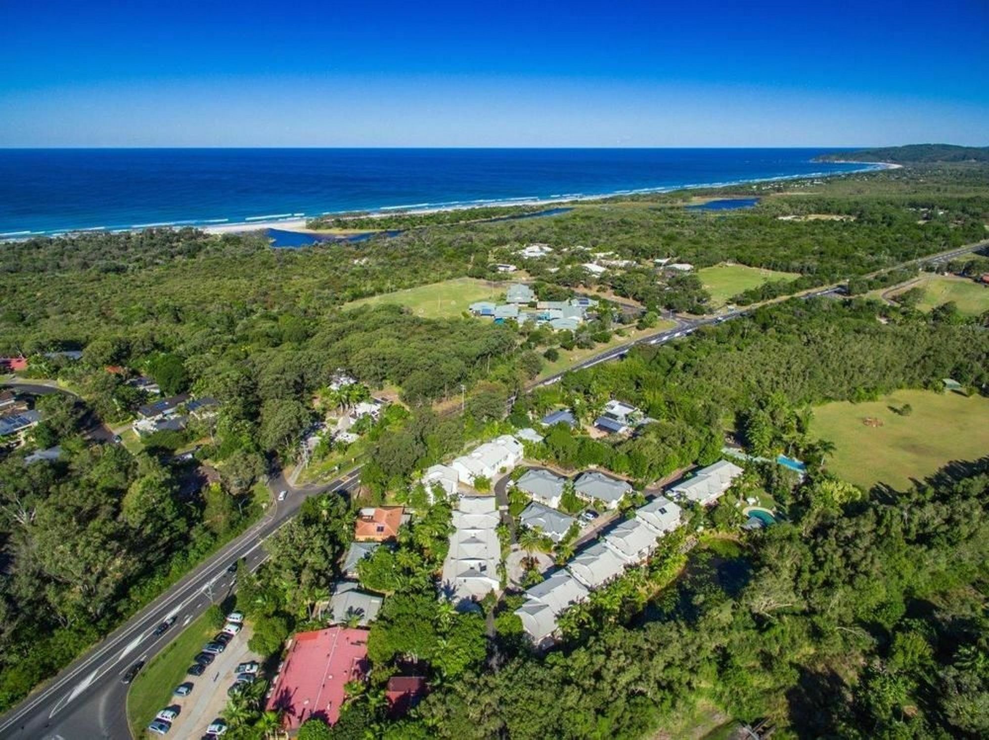 Byron Lakeside Holiday Apartments Byron Bay Buitenkant foto